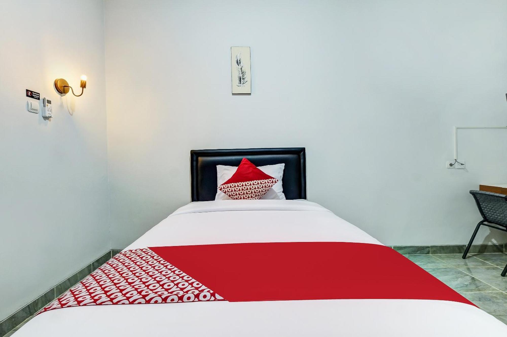 Super Oyo Capital O 90983 Harmony Easy Stay Maguwo Eksteriør billede